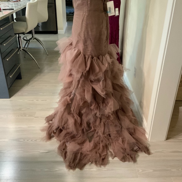 Ruffles and ruching with slight train. - Picture 4 of 12